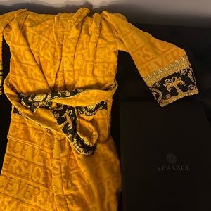 Golden/Yellow Versace Robe. Worn once